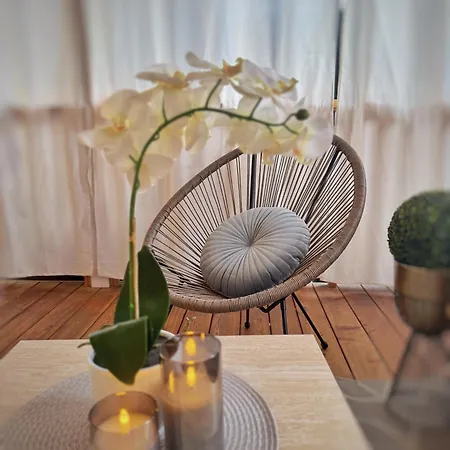 Mobile Loren Biograd Na Moru