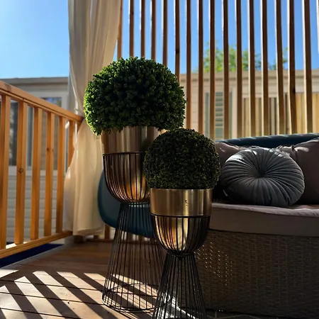 Camping Mobile Loren Biograd Na Moru