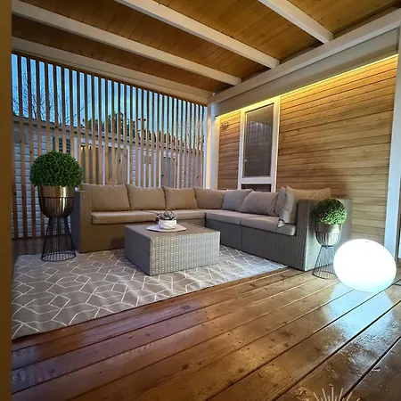 Mobile Loren Biograd Na Moru