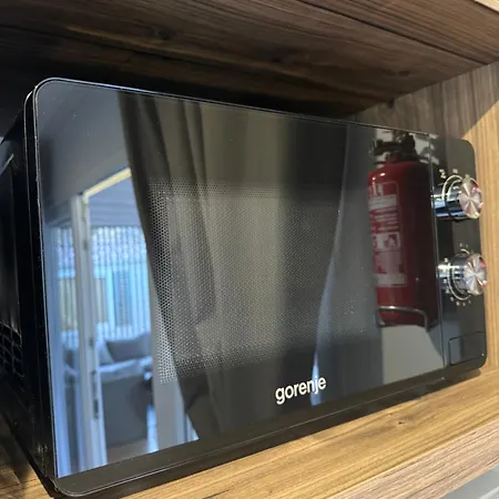 Mobile Loren Biograd Na Moru