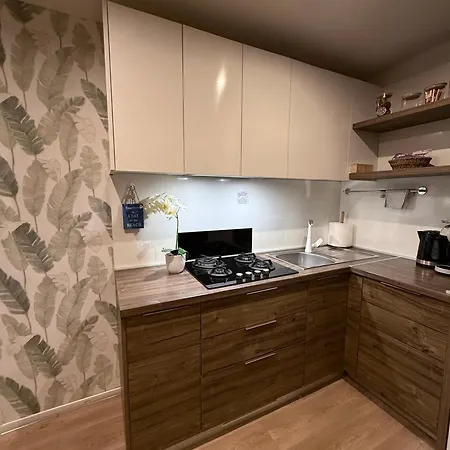 Mobile Loren Camping Biograd Na Moru